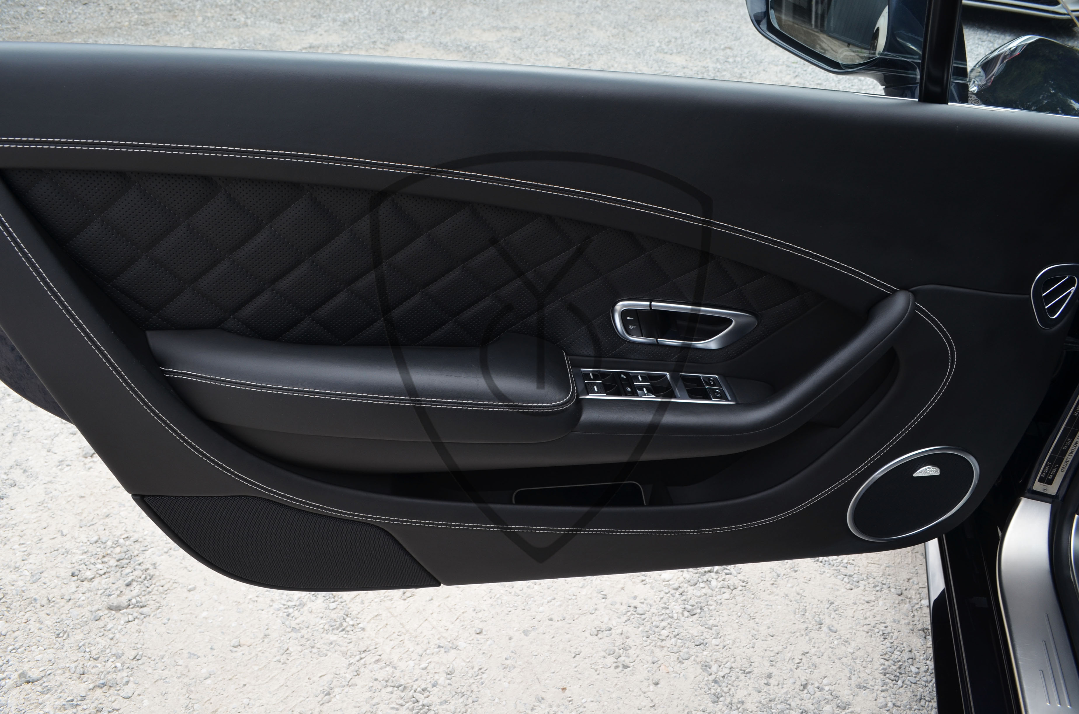BENTLEY CONTINENTAL — image 13